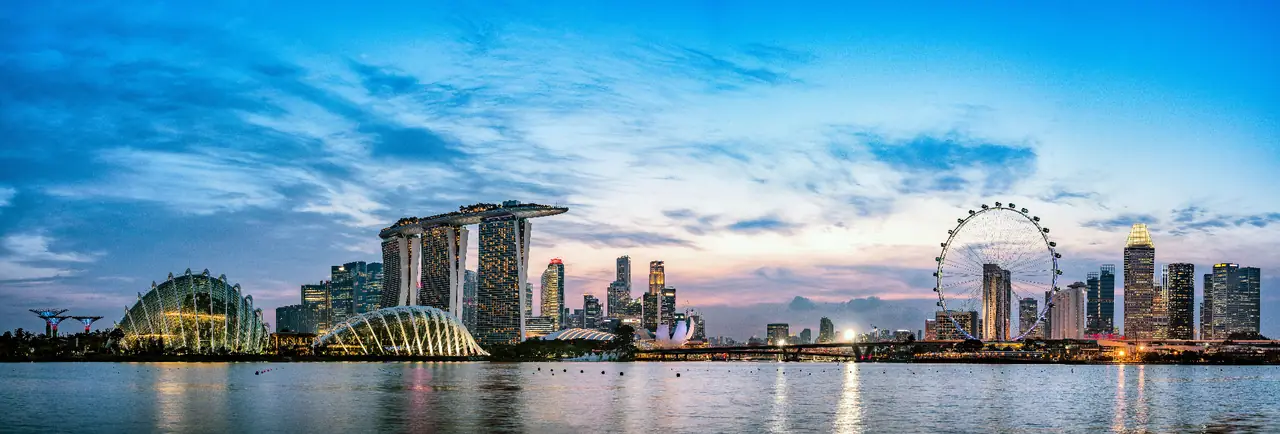 Singapore Marina Bay skyline at dusk